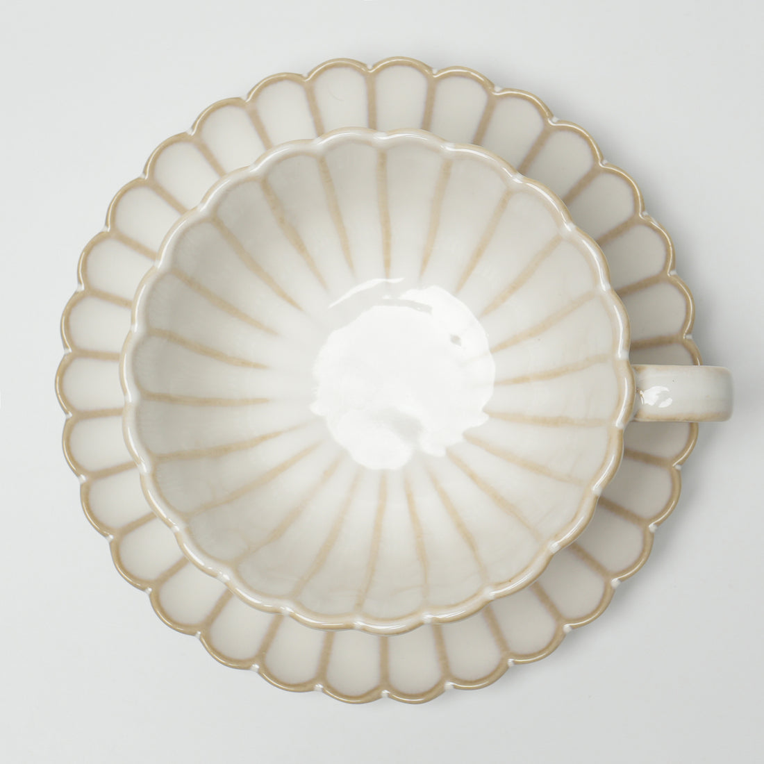 Nature-Inspired Ceramic Dinnerware in 2024